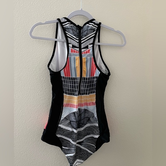 Aonihua One Piece Zip Back Swimsuit New With Tags Size Large - Picture 3 of 4